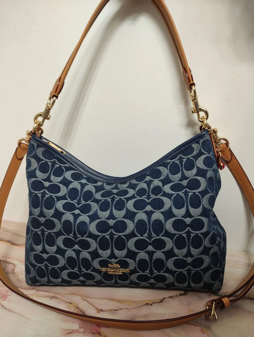 Coach CY702 Laurel Shoulder Bag in Signature Denim - Picture 1 of 16